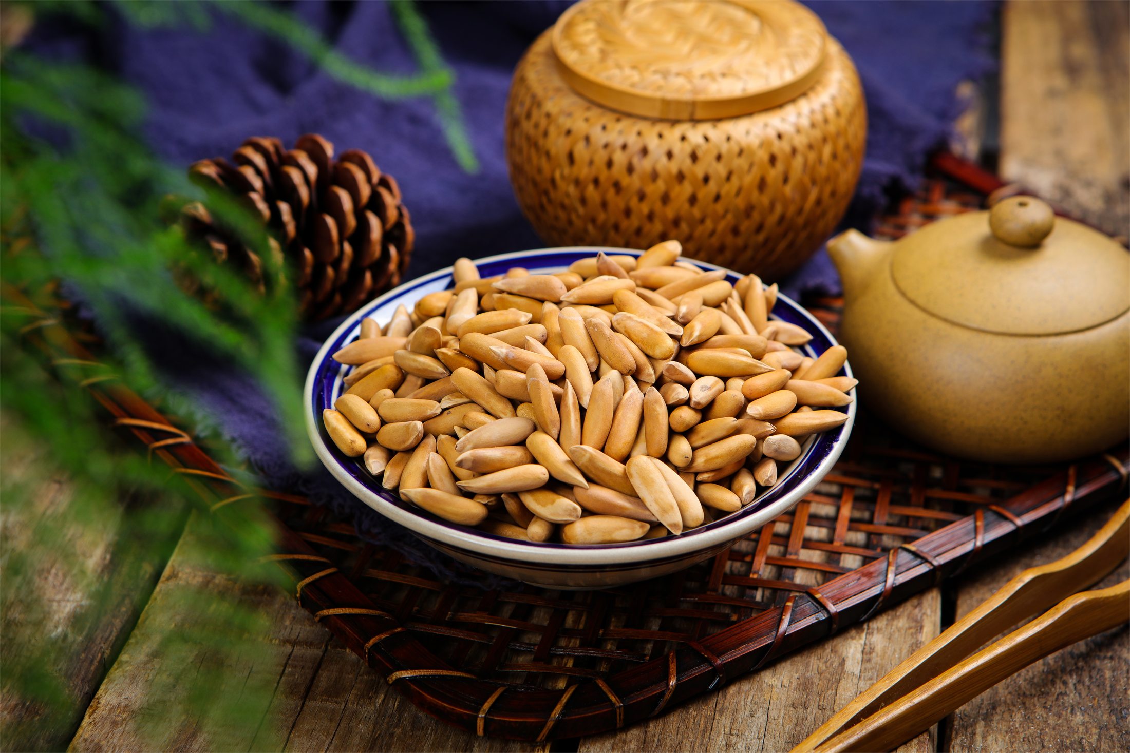 Premium pine nuts